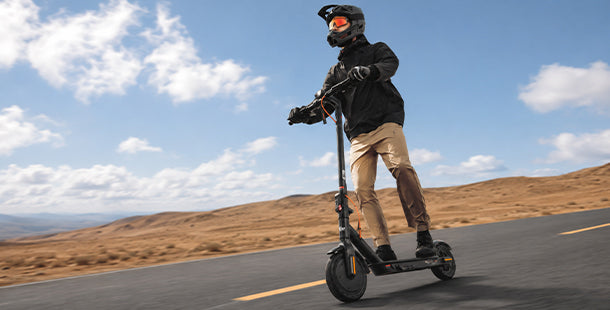 Up to 24 km/h with 3 speed modes